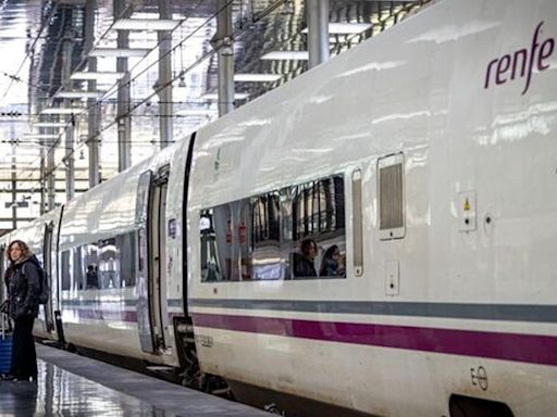 Avería en otro Alvia hacia Cádiz: Parados y cambio de tren minutos después de salir