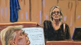 Stormy Daniels testifica que tuvo relaciones sexuales con Trump y la defensa ataca su credibilidad - La Tercera