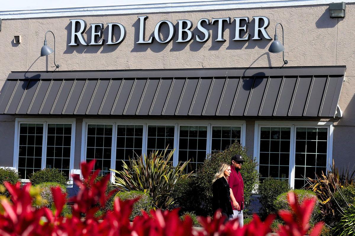 This Food Is the Reason Red Lobsters Across America Might Close Forever