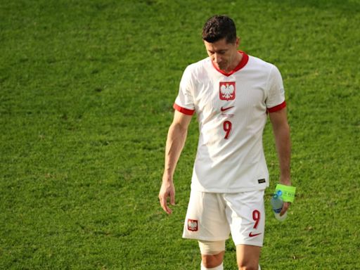 Lewandowski was fit in Austria defeat, says Poland coach