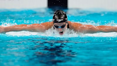 Summer McIntosh wins gold, Kate Douglass silver and Alex Walsh disqualified in 200 IM at 2024 Paris Olympics