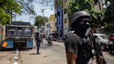 La Policía y las bandas libran intensos combates en el centro de la capital de Haití