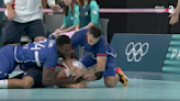 ...", "Honteux", "Match catastrophique", "Un naufrage...gars sont à côté de leurs pompes" : la Toile...défaite de l'équipe de France de handball contre la Norvège...