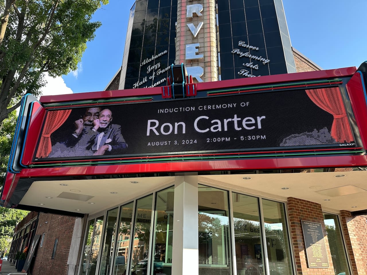 Iconic bassist Ron Carter inducted into the Alabama Jazz Hall of Fame