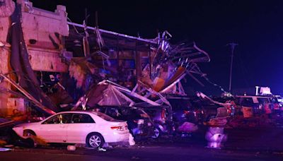 At least 11 dead in Texas, Oklahoma and Arkansas after severe weather roars across region