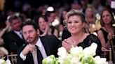 Kelly Clarkson shades ex husband Brandon Blackstock: ‘Red flag’