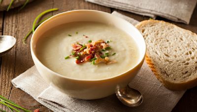 The 2 Best Ingredient Additions To Thicken Potato Soup