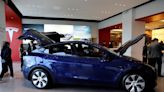 EXCLUSIVA- Tesla prepara una renovación del Model Y con código 'Juniper' - fuentes