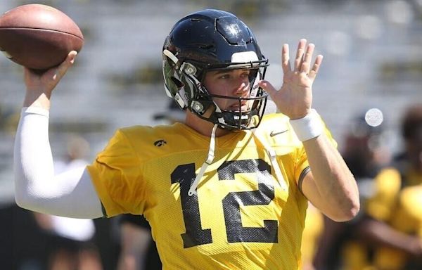 Hawkeyes: Iowa faces questions of quarterback uncertainty after uneven play in scrimmage