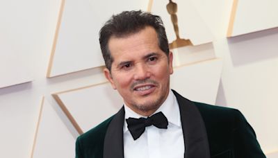 John Leguizamo implies Latinos backing Trump don’t understand the economy, says it’s ‘doing great