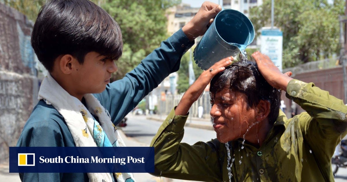 ‘The heat has made us very uneasy’: Pakistan swelters in 52 degree temperatures