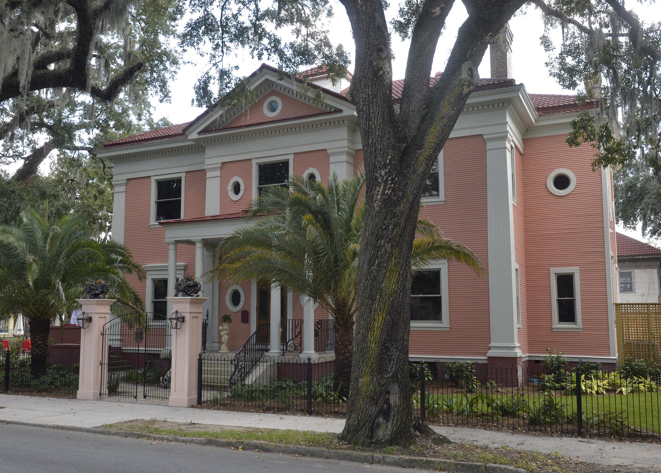 La Scala Ristorante mansion listed for $3.3 million. How long will it stay on the market?