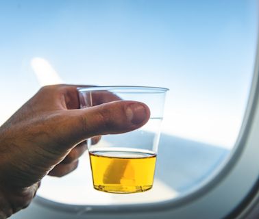 Don't drink alcohol on an airplane, experts warn. But if you must, follow this advice.