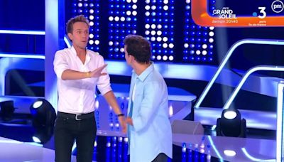 "En fait, ta première, c'est demain" : Successeur de Cyril Féraud, Théo Curin apparaît par surprise dans sa dernière de "Slam"