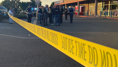 17-year-old killed in Renton shooting at shopping center