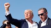 “Lo veo y siento orgullo”: la imagen de un Trump desafiante tras el atentado y el impacto que puede tener en los votantes
