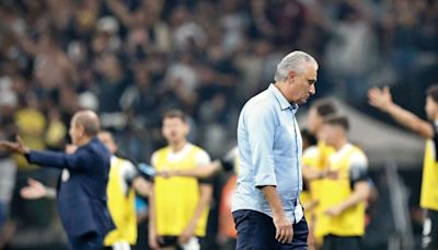 Tite presenteia o Corinthians com Flamengo bagunçado e desequilibrado