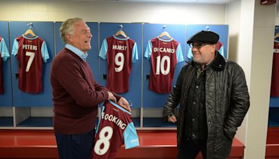 Ray Winstone hits out at West Ham over season ticket prices