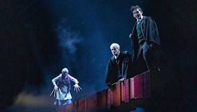 Crítica: Peça de 'Harry Potter' segue mágica após ser cortada, mas é confusa