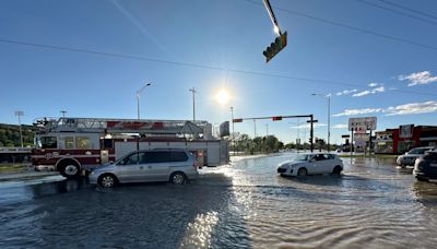 Watermain break in northwest Calgary closes several roads, leaves homes without water