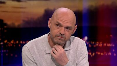 Danny Murphy mocks Man United's half-time actions in 4-0 humbling