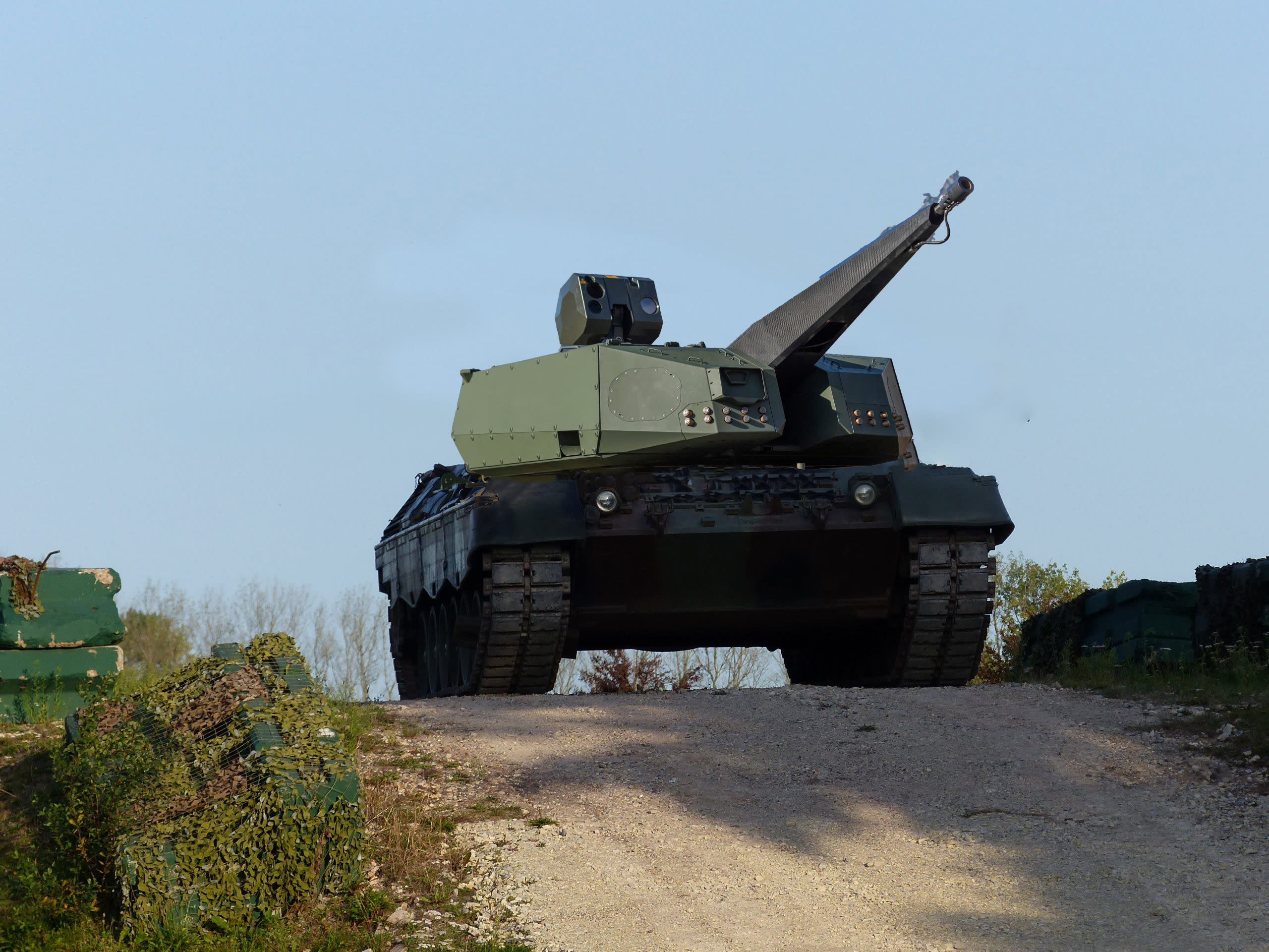 New Ukraine 'Frankenstein' tank to combat Russian drones