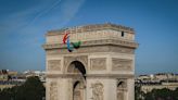 Agitos shine on the Arc de Triomphe for the Paris 2024 Paralympic Games