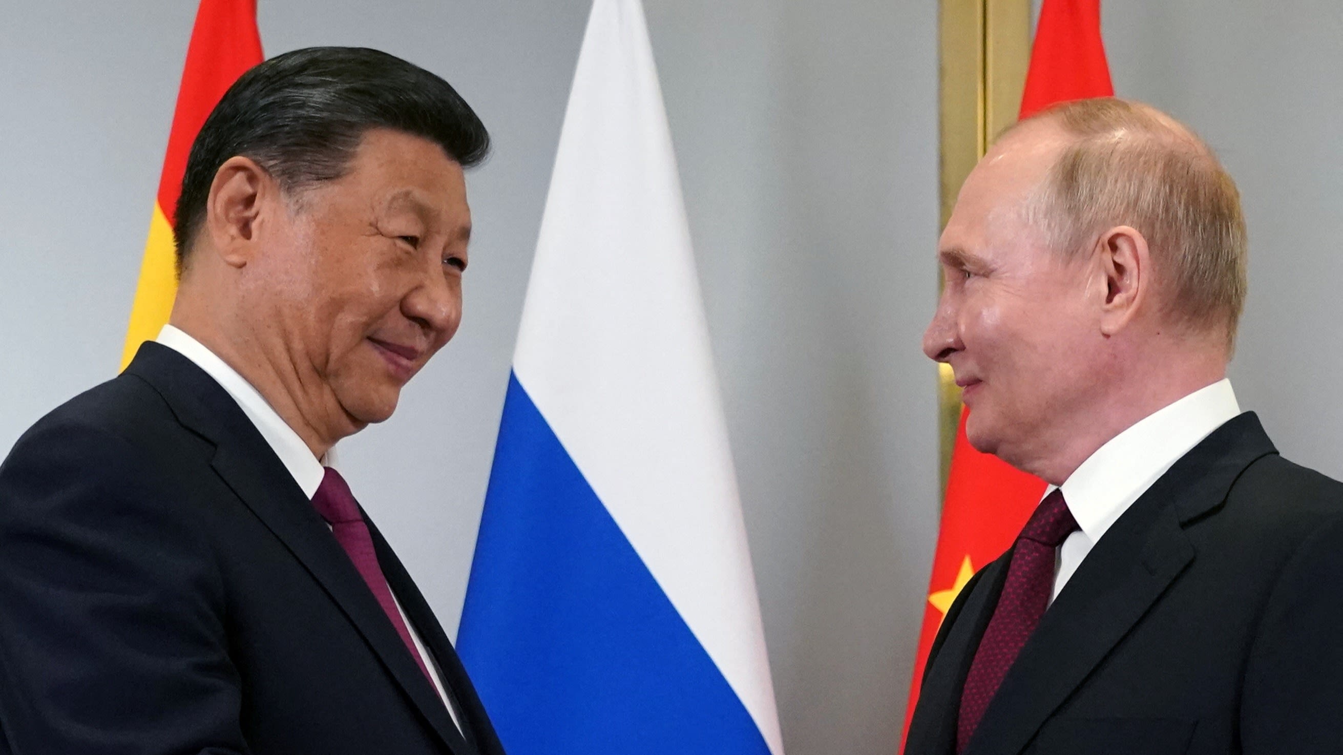 Xi Jinping meets Russia's Putin, backs Kazakhstan joining BRICS