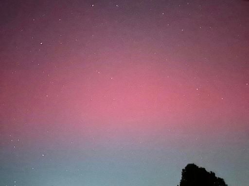 What's your chance of seeing the northern lights tonight? A look at Saturday's forecast