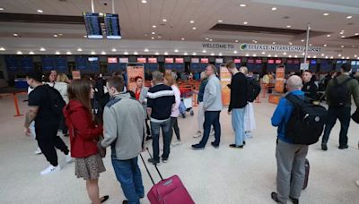 Belfast airports flight delays- find out which routes are the worst for delays and cancellations