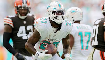 Dolphins Predicted to Part Ways With Veteran RB Despite Taking Pay Cut