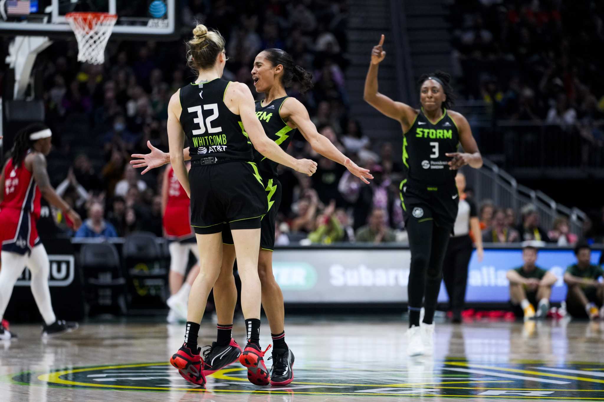 Ogwumike scores 19 to lead 5 in double figures as Storm beat Mystics 101-69