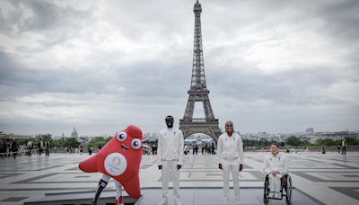 Podios reciclados e inspirados en la Torre Eiffel para los Juegos de París-2024