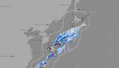 大片雨帶「整條蓋住日本」驚人圖曝！多條JR停駛 2縣發避難指示