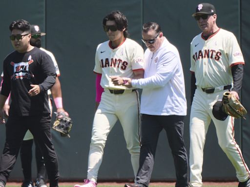 Melvin provides Lee injury update after Giants outfielder exits game