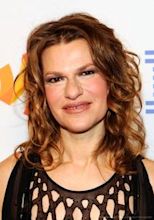 Sandra Bernhard