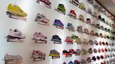 Thieves made off with 200 sneakers worth over $13,000 — but they were all just for the right foot: report