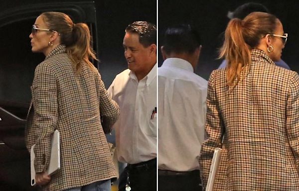 Jennifer Lopez Ditches Her Wedding Ring While Out and About Amid Ben Affleck Split Rumors: Photos