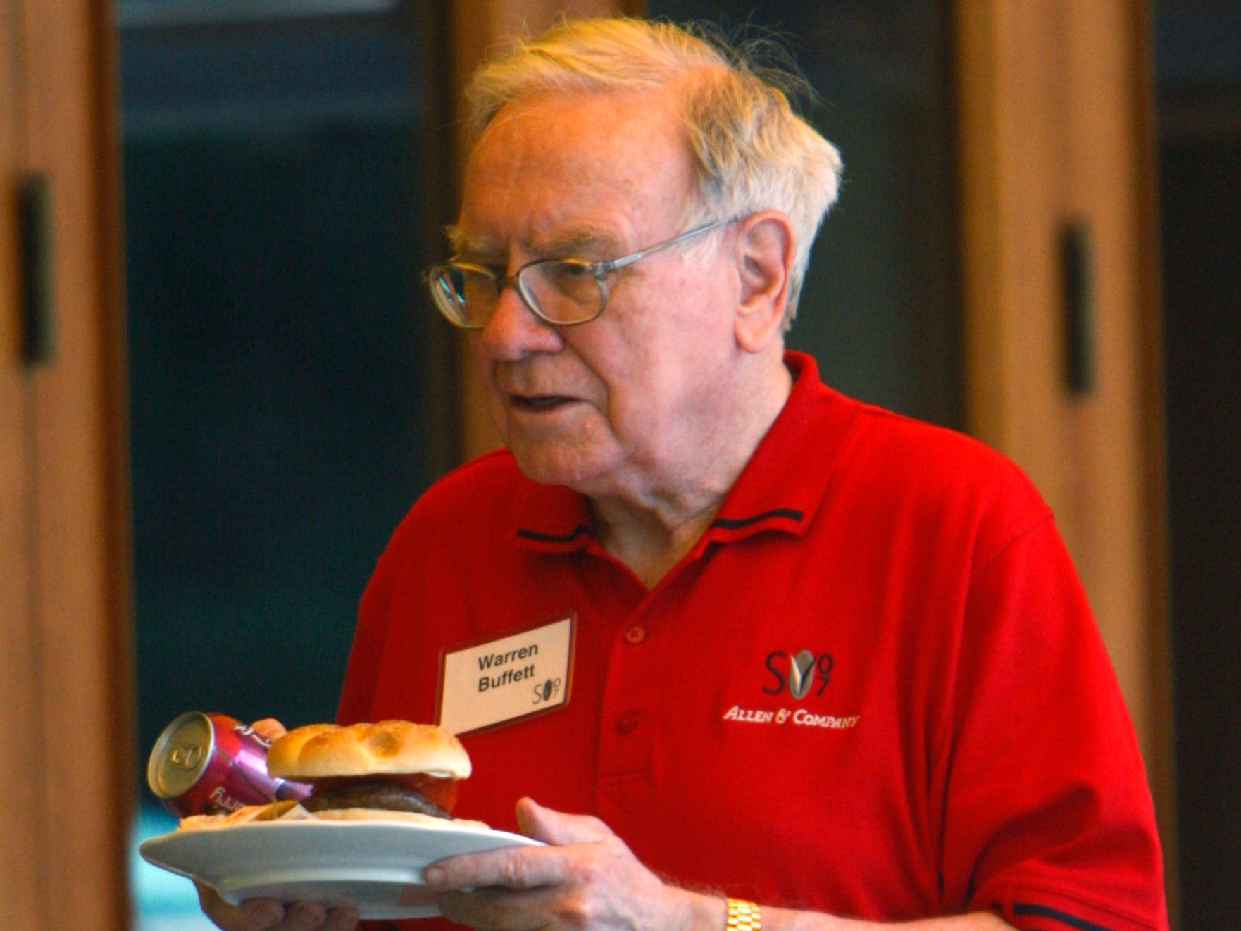 Warren Buffett once went to China with Bill Gates — and lived on burgers, fries, and Cherry Coke