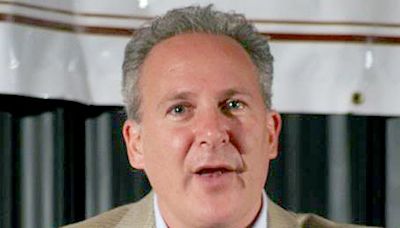 Peter Schiff Dismisses Michael Saylor's Bitcoin Is Scarce Argument: 'When The Supply Of New Buyers Runs Low...