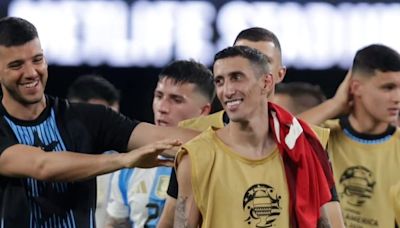 La Selección argentina dejó en ridículo a Drake tras perder una apuesta de 300.000 dólares