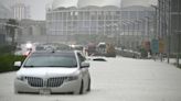 Heavy Rain in Dubai Floods Major Highways with Vehicles Abandoned on Roads