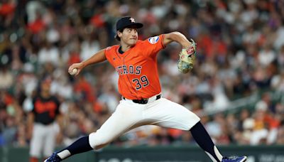 Astros' Jake Bloss impressed in MLB debut, but left with shoulder injury