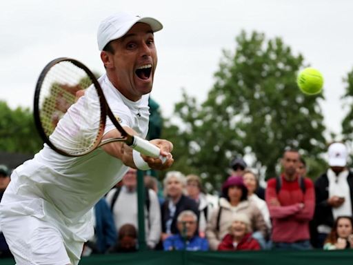 Bautista vuelve a la tercera ronda de Wimbledon tres años después