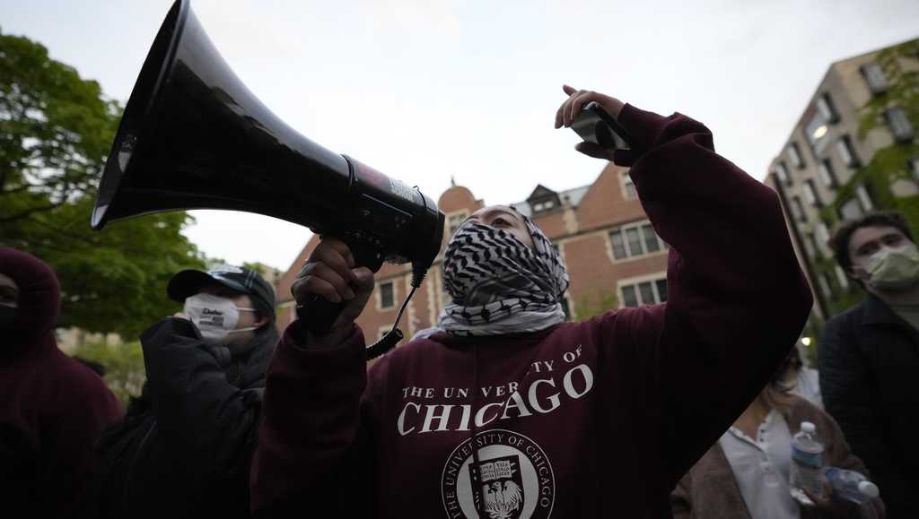 University of Chicago clears a pro-Palestinian demonstration as MIT confronts a new encampment