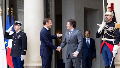 Milei se reunió con Macron antes de la fiesta inaugural de los Juegos Olímpicos: hablaron de "estrechar lazos"