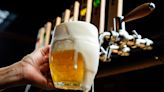 Seeking the perfect pour, more U.S. beer drinkers are embracing foam