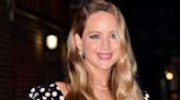 New Mom Jennifer Lawrence Is Almost Unrecognizable In These Glowy No-Makeup Pics