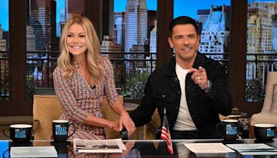 Mark Consuelos Playfully Scolds “LIVE” Audience Member for Talking During Show