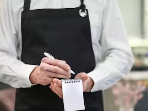 British Man Orders Fish And Chips In Indian Restaurant. Here’s What Happens Next - News18